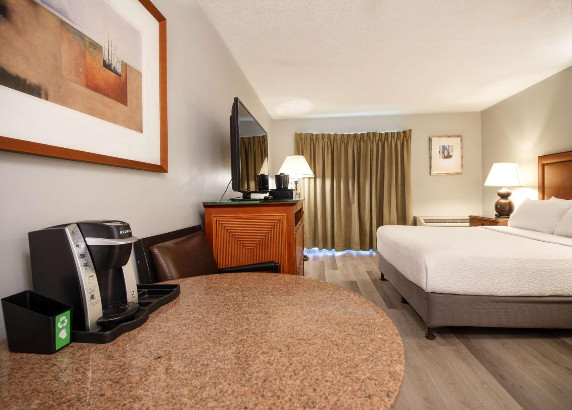 Coast Parksville Hotel Exterior foto