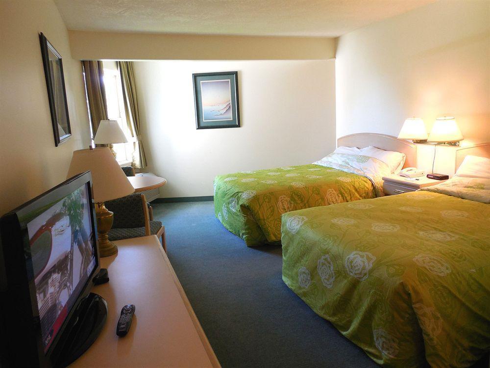 Coast Parksville Hotel Exterior foto